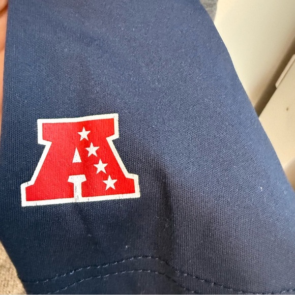 Tennessee Titans Blue and Gray Hooded Pullover Shirt - Picture 3 of 5